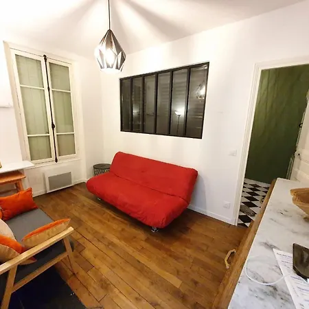 Apartment Sweet Marc Seguin