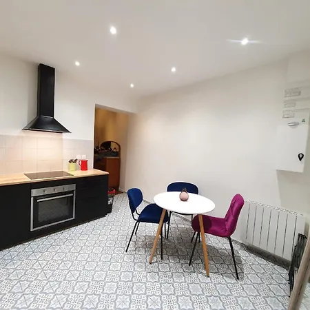 Sweet Marc Seguin Apartment