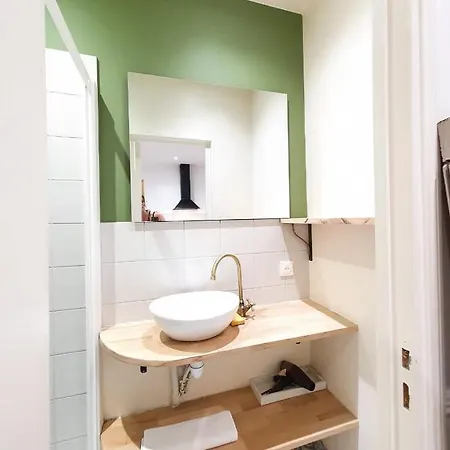 Sweet Marc Seguin Apartment